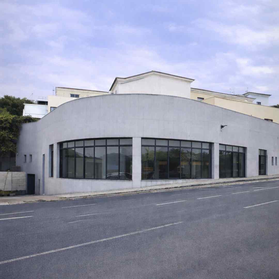 Local comercial para supermercado gimnasio gran superficie comercial con parking en gran canaria